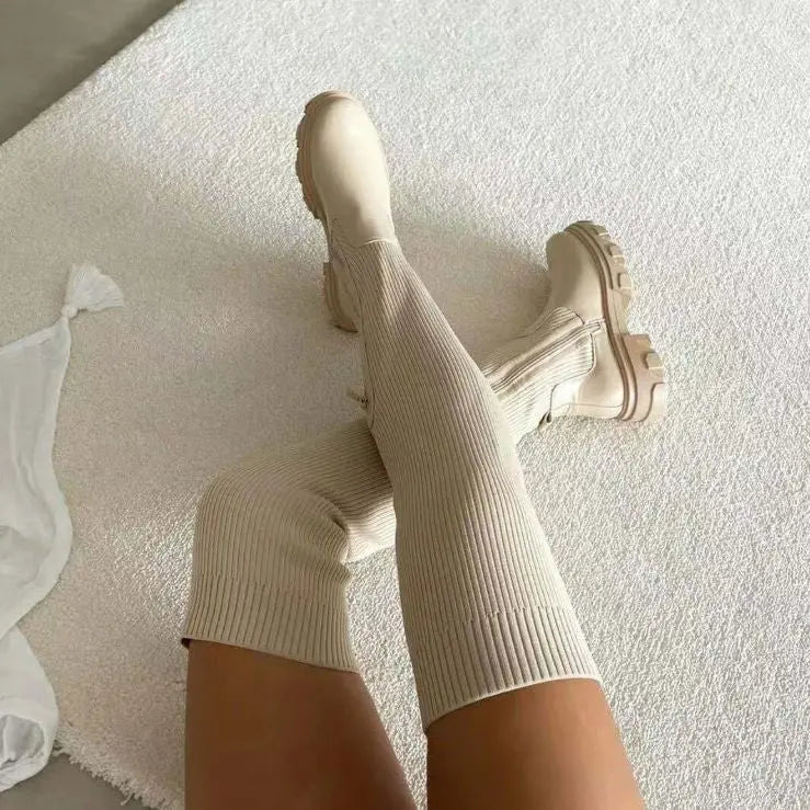 Bottes Hautes pour Femmes au Design Moderne 3