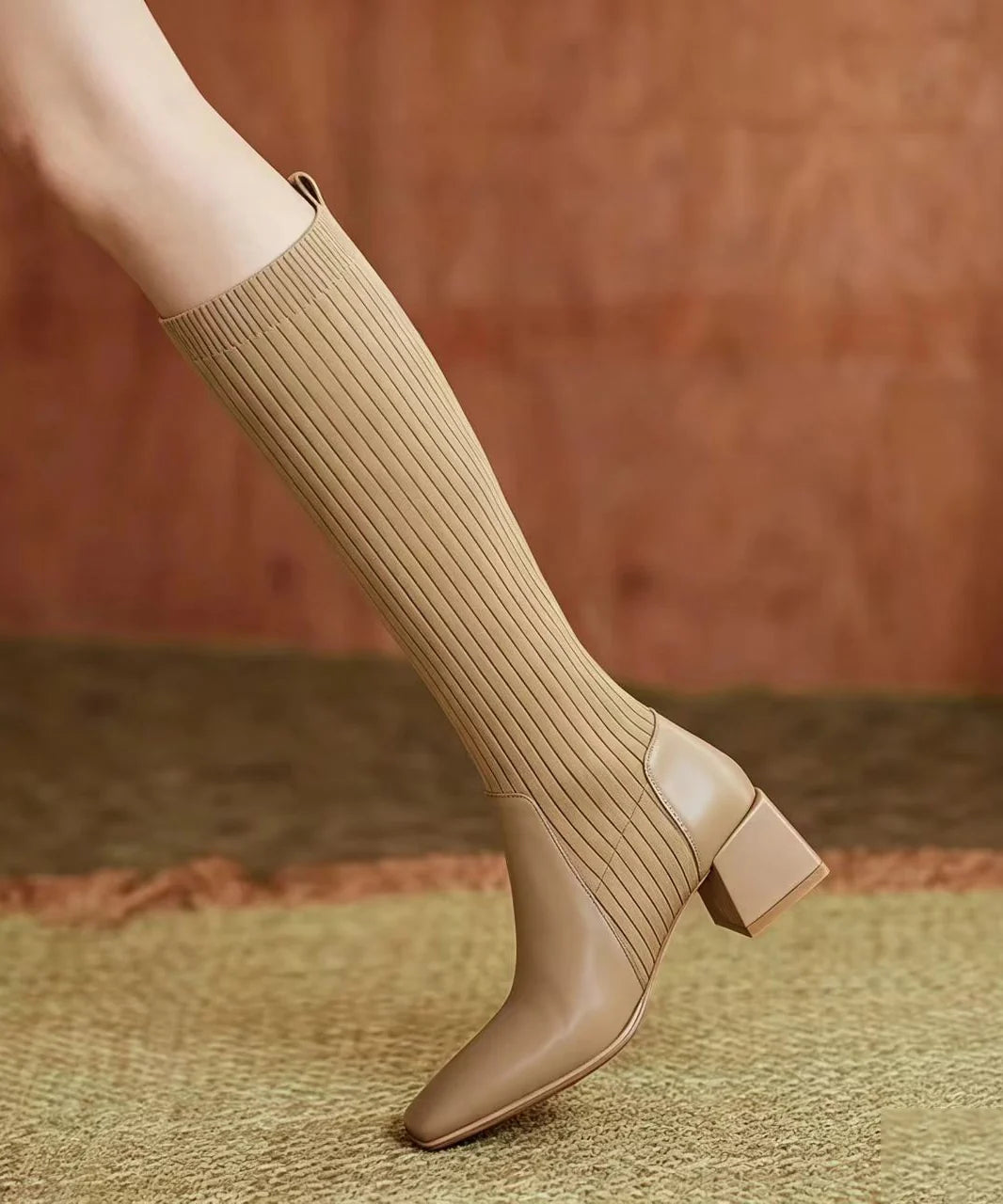 Bottes hautes à bout carré pour femme style tressé 4