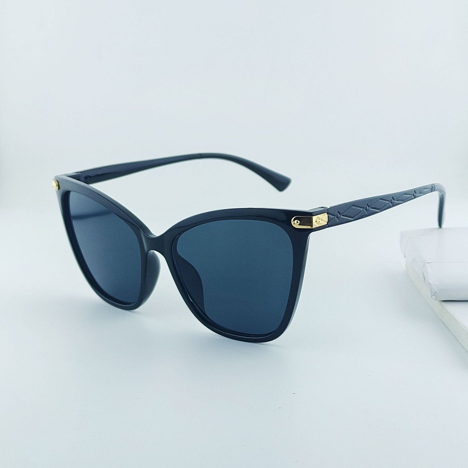 Lunettes de Soleil Femme Œil de Chat Tendance avec Protection UV 6