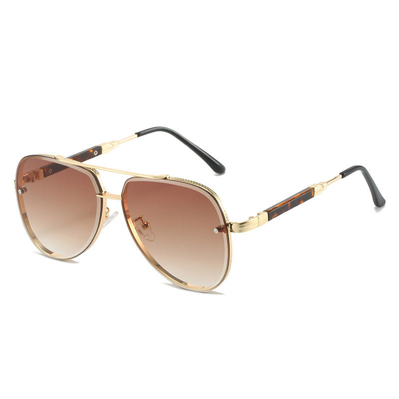 Lunettes de soleil aviateur pour femmes avec design dégradé 2