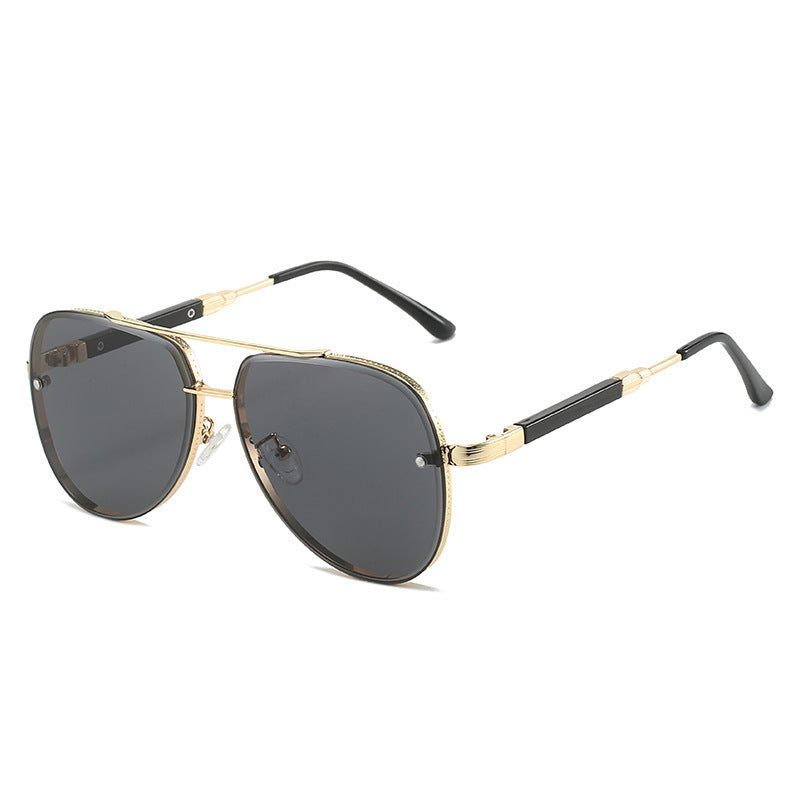 Lunettes de soleil aviateur pour femmes avec design dégradé 3