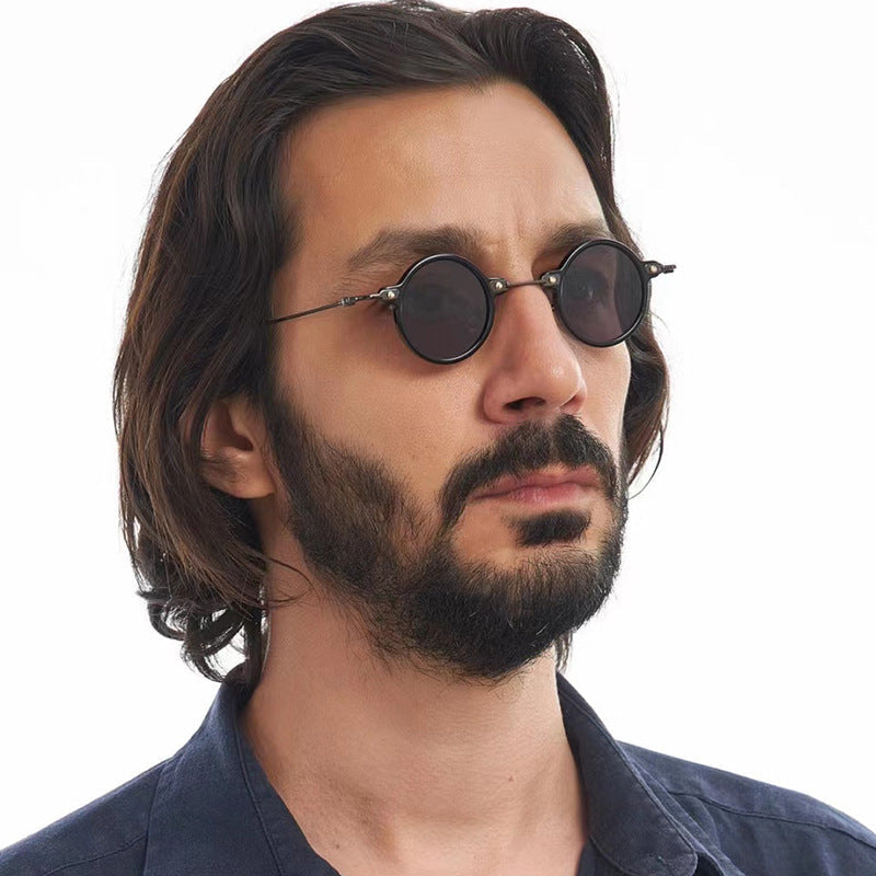 Lunettes de soleil rondes pour femme avec monture métallique 1