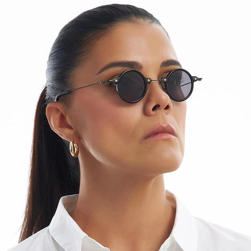 Lunettes de soleil rondes pour femme avec monture métallique 3