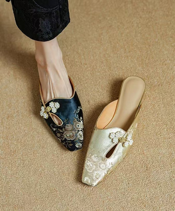Pantoufles Baotou Chinoises en Satin Noir 0