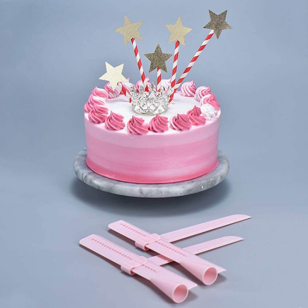 Grattoir à gâteau réglable
