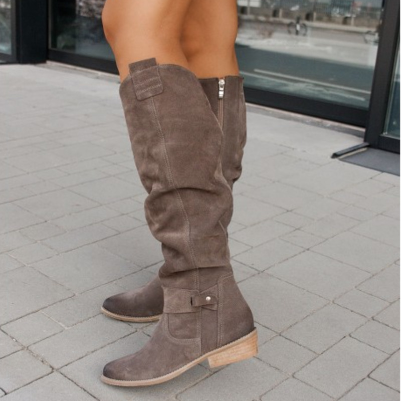 Bottes Hautes à Talon Plat pour Femme 9
