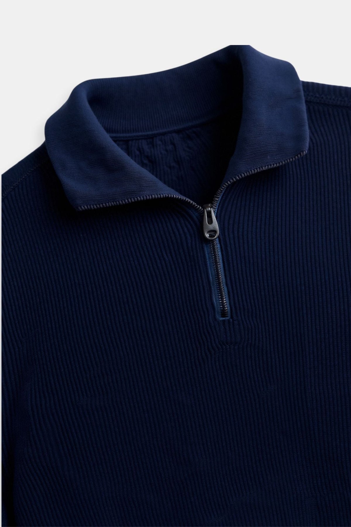 Chemise Zippée pour Hommes au Design Classique 5