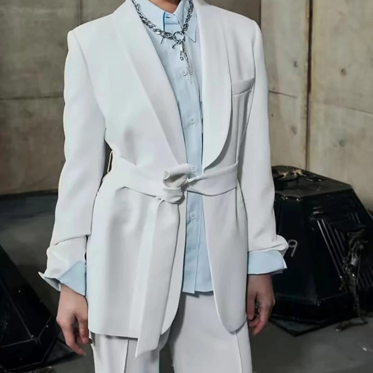Ensemble Tailleur Femme Blazer et Pantalon Chic pour Travail et Événements Formels 8