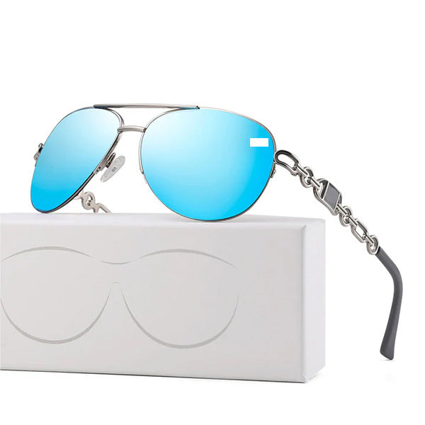 Lunettes de soleil aviateur pour femmes avec détail de chaîne tendance 0