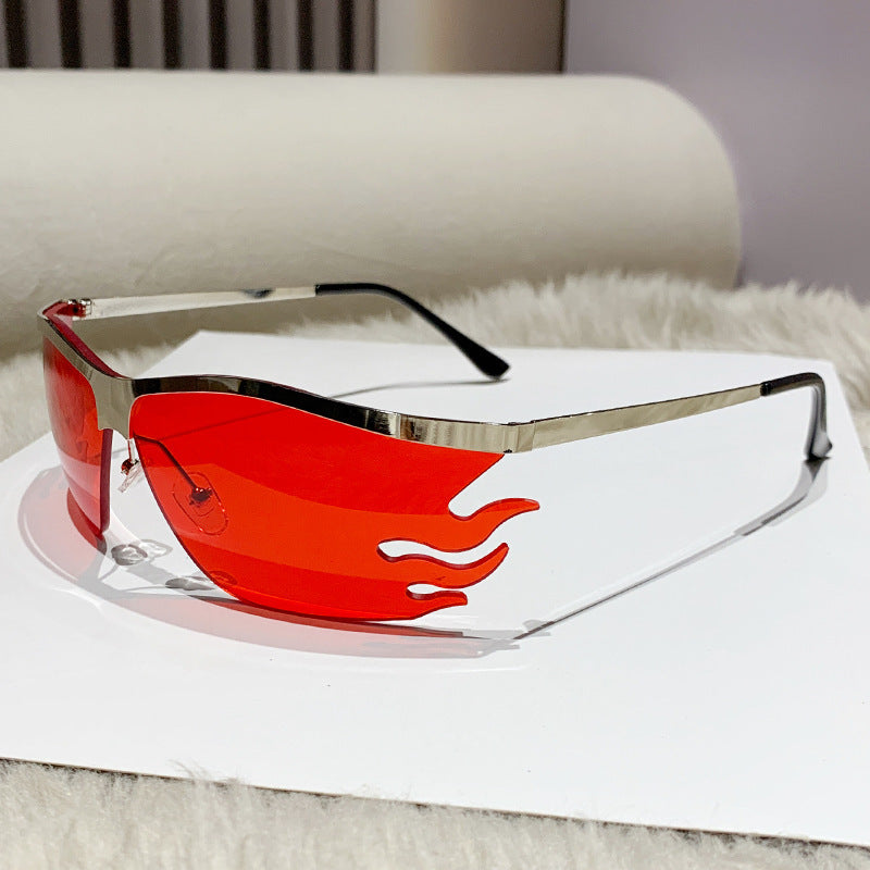 Lunettes de soleil pour femme avec monture flamme 6