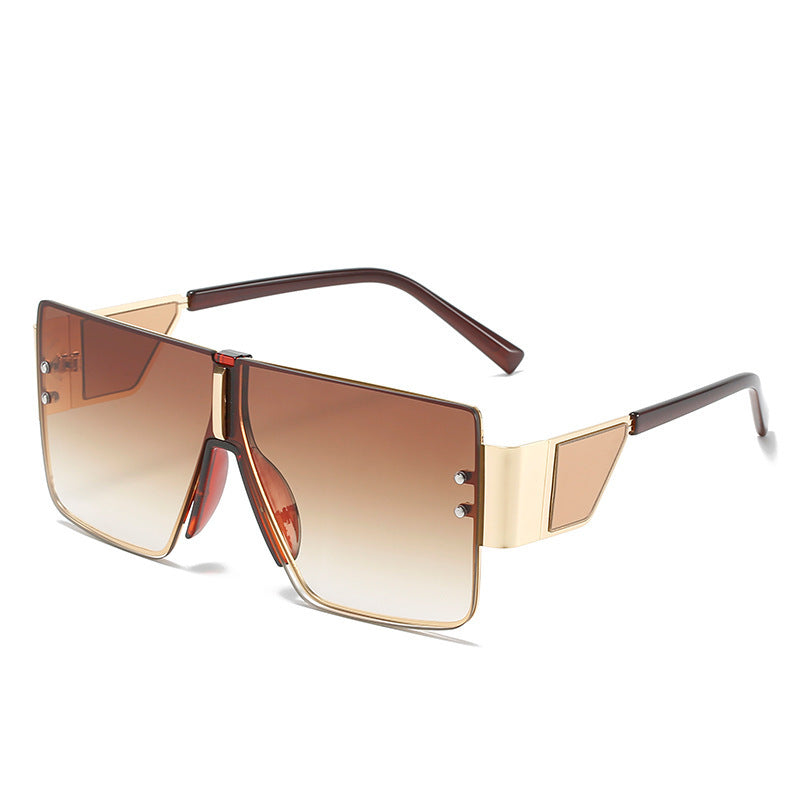 Lunettes de soleil surdimensionnées pour femme au design futuriste 6
