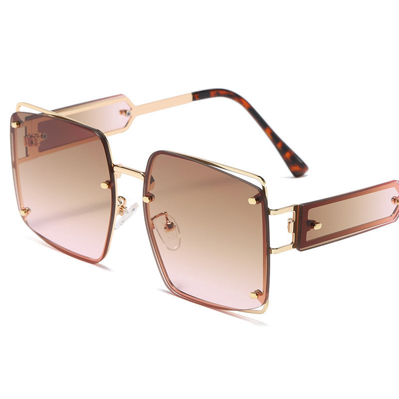 Lunettes de soleil surdimensionnées pour femmes au design géométrique 3