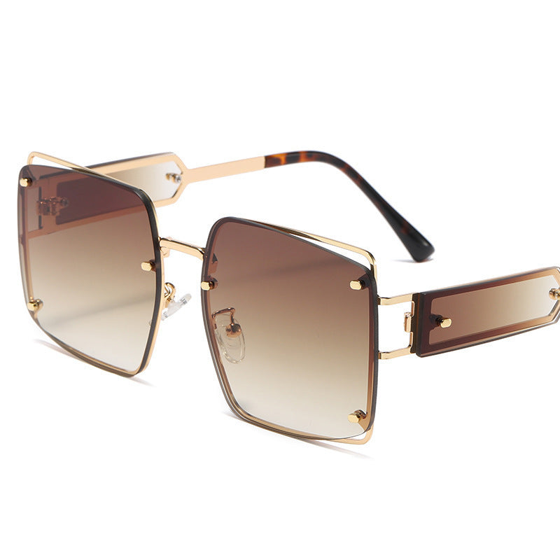 Lunettes de soleil surdimensionnées pour femmes au design géométrique 4