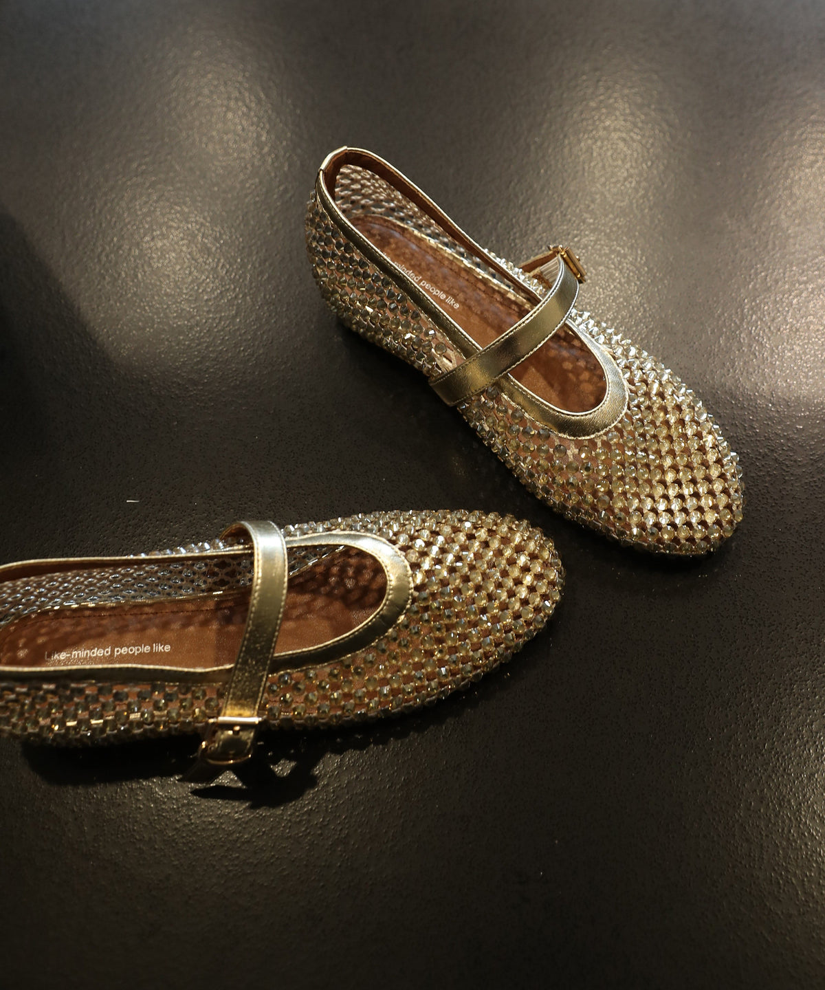 Sandales compensées ajourées pour femme avec détails en zircon 2