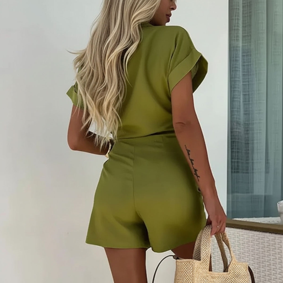 Combinaison Courte Femme Élégante en Tissu Aéré