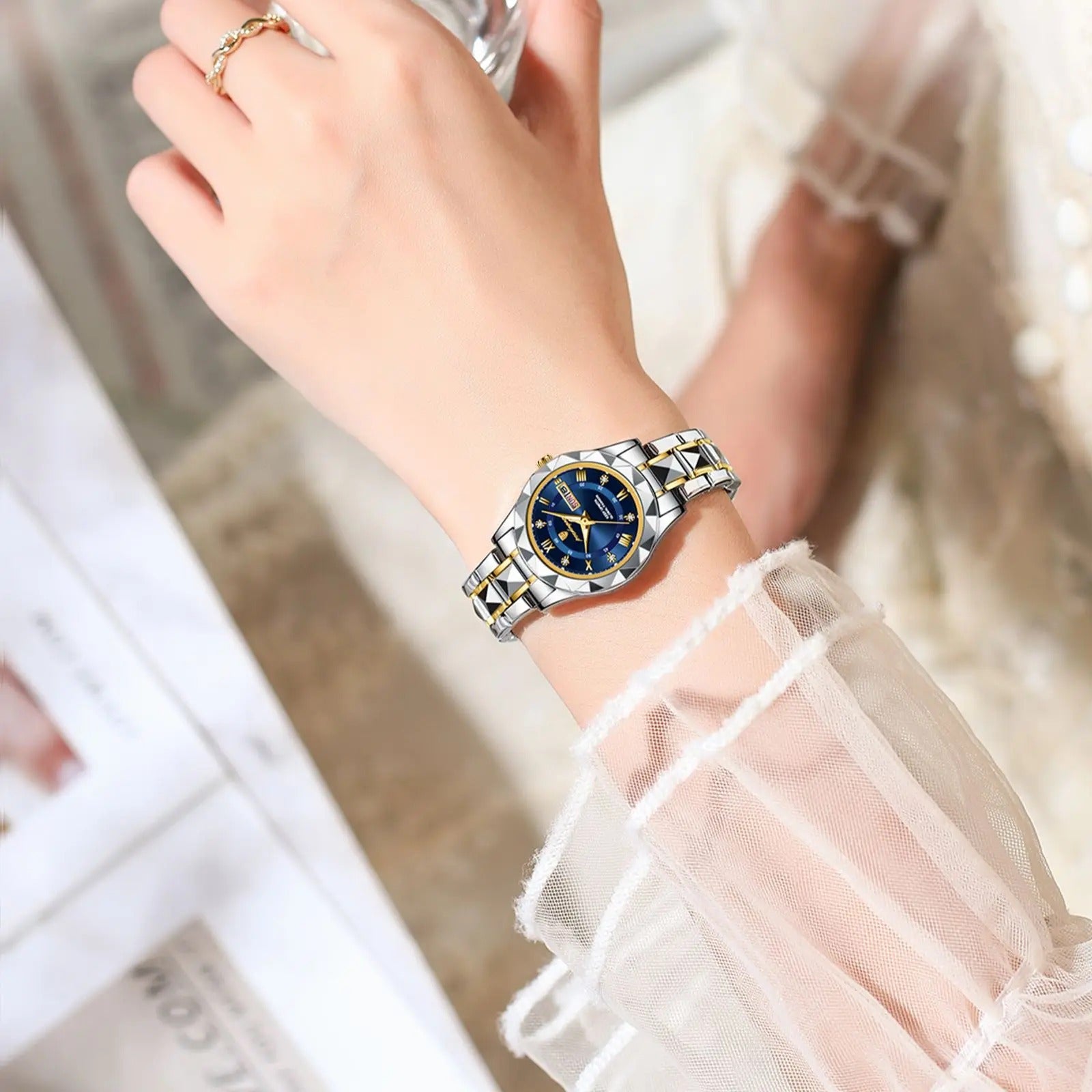 Montre de luxe en acier inoxydable pour femmes