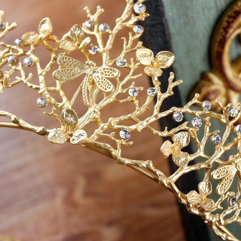 Couronne de cueilleur de bois libellule d'or