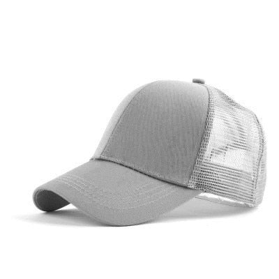 Casquette de baseball à chignon désordonné